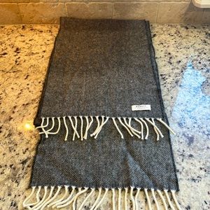 McNutt genuine lambswool scarf from Ireland